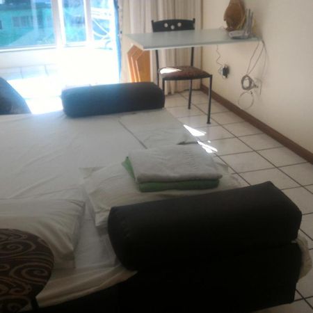 Apart Hotel Quartier Latin Витория Экстерьер фото