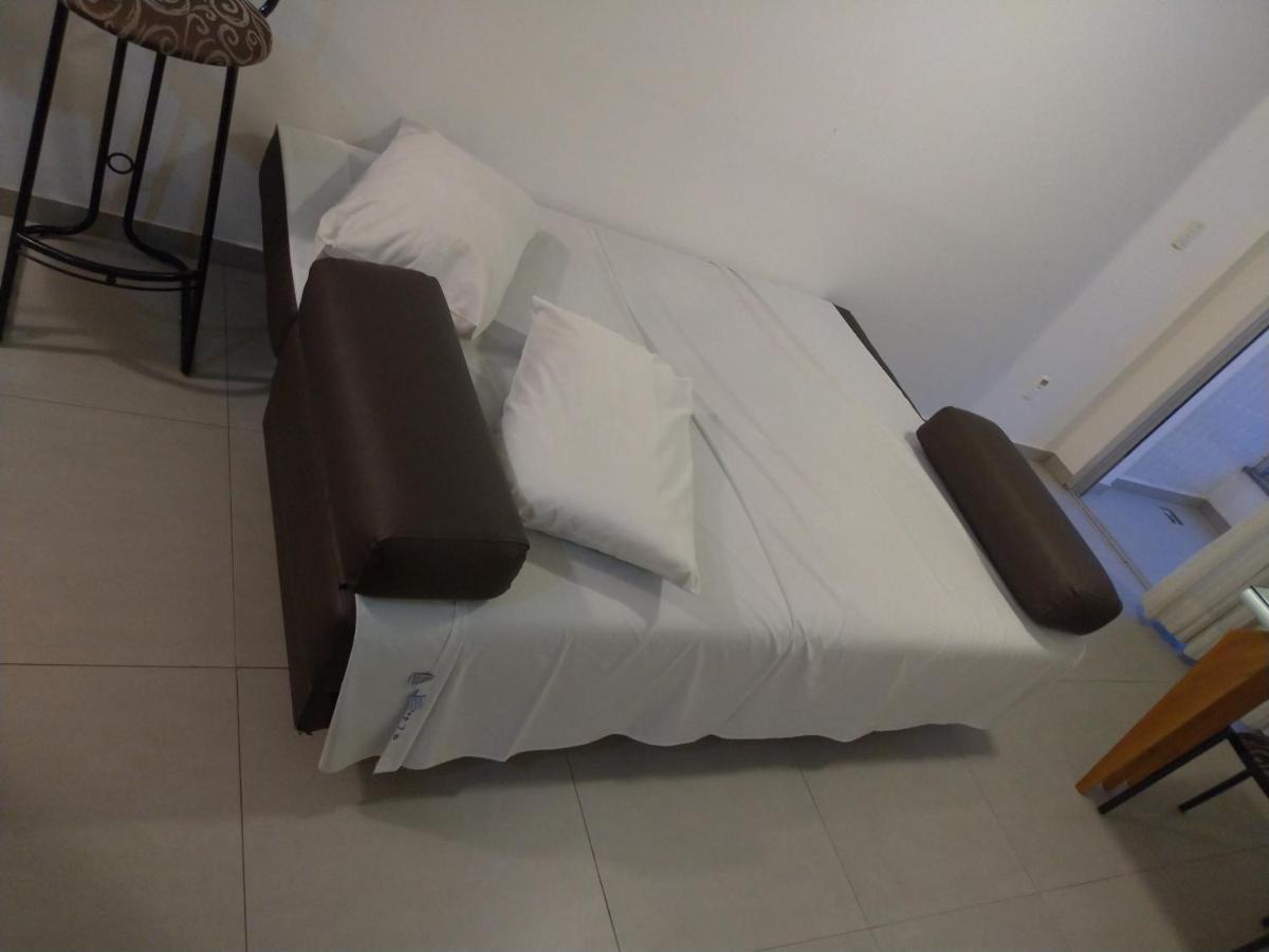 Apart Hotel Quartier Latin Витория Экстерьер фото