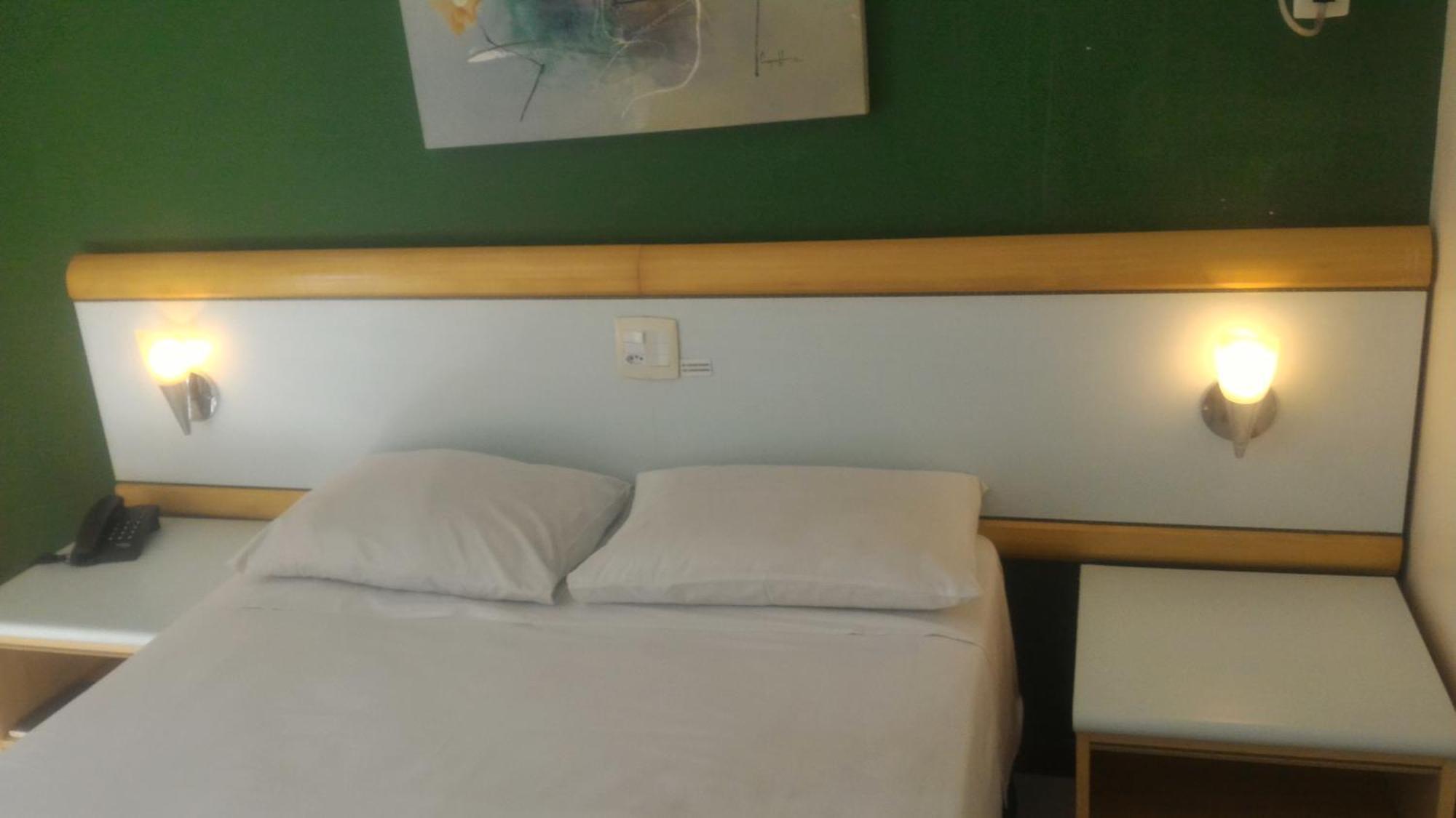 Apart Hotel Quartier Latin Витория Экстерьер фото